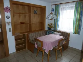Doppelzimmer Kaiserburg mit Balkon - Pension Gertraud - Image 5
