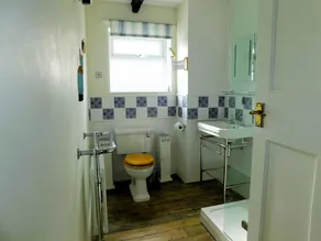 In the heart of the popular seaside village of West Runton, close to all the shops, cafes and beach. - Image 2