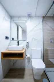 Apartamentos Málaga Premium - Calle San Telmo - Image 5