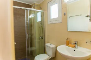 Villa Uranos a pochi passi dalla spiaggia e dal centro di Georgioupolis - Image 2