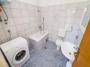 Hus Marija-med udsigt til havet og bjergene (40347-K1) - Rovanjska - Image 4