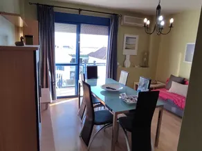 Apartment with sea views - Image 4