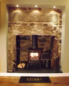 Cosy, comfortable historic cottage located in the Loch Lomond National Park - Image 2