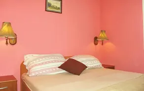 2 Bedroom Cozy Home In Bosiljevo - Image 3
