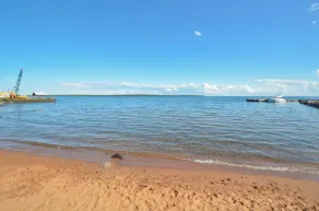 Bayfield Beachfront Condo | Walk to Everything - Image 3