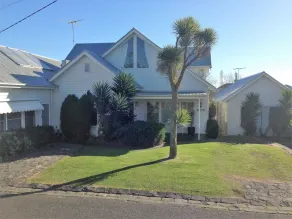 Ruby's Queenscliff - Image 5