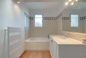 4-BEDROOM VLLA WITH PRIVATE POOL AND GARDEN (N°342) - Image 3