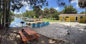 \"Salty Siren\" Mermaid Themed Room at Weeki Wachee Waterfront Adventure Retreat - Image 5