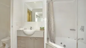 SEACOAST - ETTALONG BEACH RESORT - Image 4