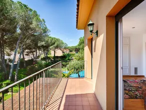Hermosa Villa en Sant Feliu de Guíxols con Piscina Comunitaria - ES-209-80 - Image 5
