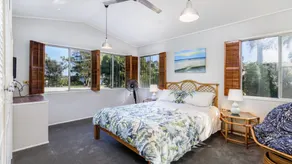 Bribie Beach House On Solander - Image 5