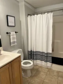Loft in downtown Norfolk, restaurants/entertainment at your door step - Image 2