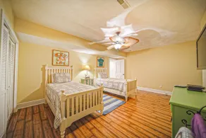 Our Point of View - Lakefront home with hot tub, pool table, dock - dog-friendly - Image 4