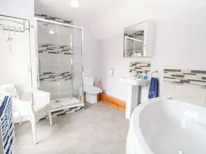 Garden House - Image 4