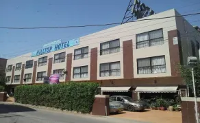HillTop Hotel - Image 4