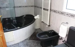 Beautiful Home In Árchez - Image 2