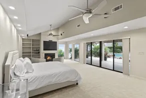 Modern Lake Mansion - CasaPalmaTX, 6 bedrooms with 6 en suite bath with showers - Image 5