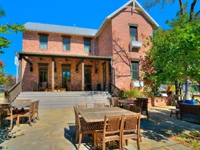 Carlton Landing! Stay at The Meeting House! - Image 4