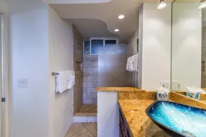 Stunning 1BR condo perfect for your Hawaiian getaway!-Royal Kahana 308 - Image 5