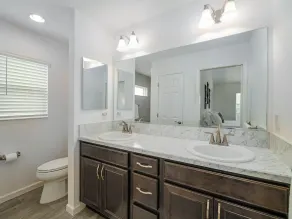 NEW AREA OF THE VILLAGES GOLF CART KING BED NICE AND COMFY  HOME BOOK NOW - Image 3