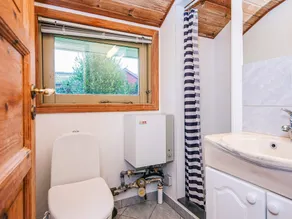 4 person holiday home in Grindsted - Image 3