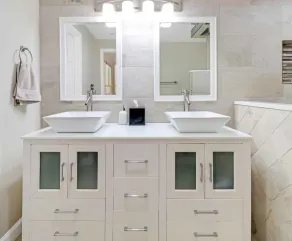 4 Bed 3 Bad Renoveret m / pool 4 km fra Sanford Stadium / Downtown - Image 3