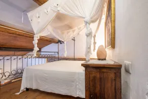 Reggia, in small medieval village characteristic apartment with fireplace - Image 4
