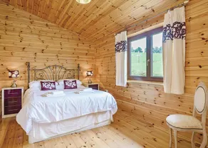 1 bedroom accommodation in Llandinam, Powys - Image 3