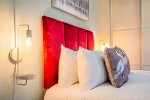 Host & Stay - Somerset Road House - Image 4