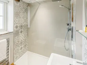 4 bedroom accommodation in Alton, nr Chesterfield - Image 2