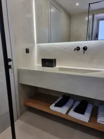 Stone build suite with private pool - Image 3