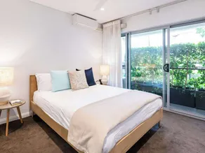 Modern & Spacious, Walk to Coogee Beach - Image 5