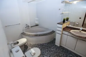 SOBREMAR Apartment - STUNNING Views - Image 3