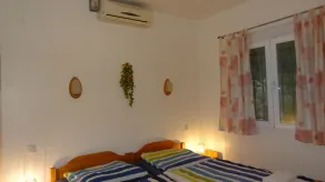 Fantastic holiday home with private pool and panoramic view, WIFI, air conditioning - Image 5