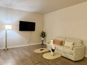One Lux Stay Coastal 2BR Retreat near the Beach - Image 4