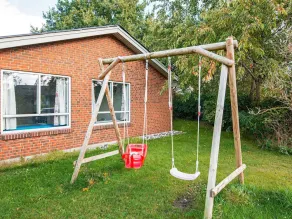 10 person holiday home in Glesborg-By Traum - Image 2