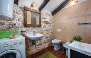 Amazing home in Porec - Image 4