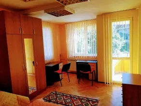 Lovely apartment in a leafy Sofia suburb with excellent transport to the Centre. - Image 5