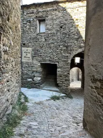 Cap Corse, Sisco. Apartment in stone village house with sea view  - Image 4