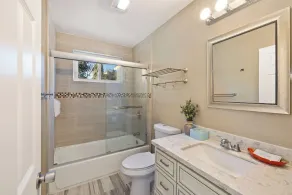 Luxo Stays |Stanford| 3bd/2ba #pet #comfy - Image 4