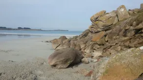 Beautiful Breton house with sea view in Tréompan - Image 5