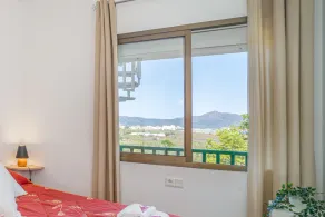 Sea & Mountain View Apartment - Image 4