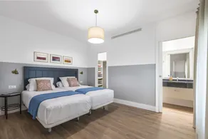 Apartamento Exterior Dlx 3 Dormitorios con Terraza - Image 4