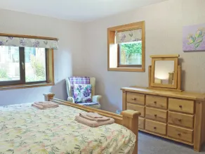 2 bedroom accommodation in Ayr - Image 5