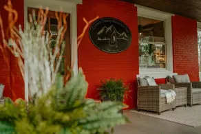 Cramer Family Mountain Inn - Image 4