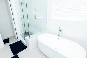 Contemporary Luxe home 10mins from DT Houston - Image 4