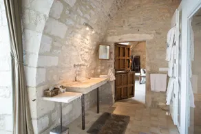 Chateau Des Siecles And Annexe - Image 2