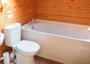 3 bedroom accommodation in Anglesey - Image 2