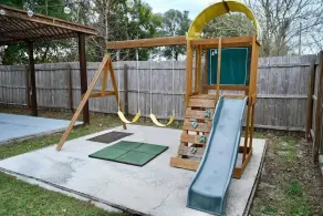 Brooksville Retreat! 3 Bed, 2 Bath! - Image 3