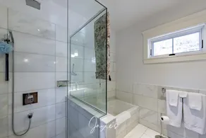 Luxury Build with Boathouse, SW Views on Lake Rosseau. 5 bdrms! Tesla Charger! - Image 3